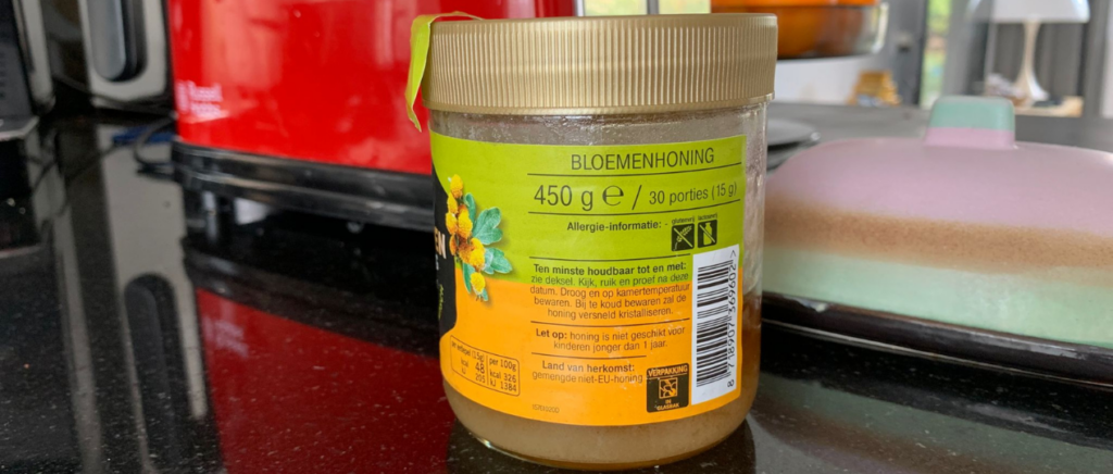 Etiket honing