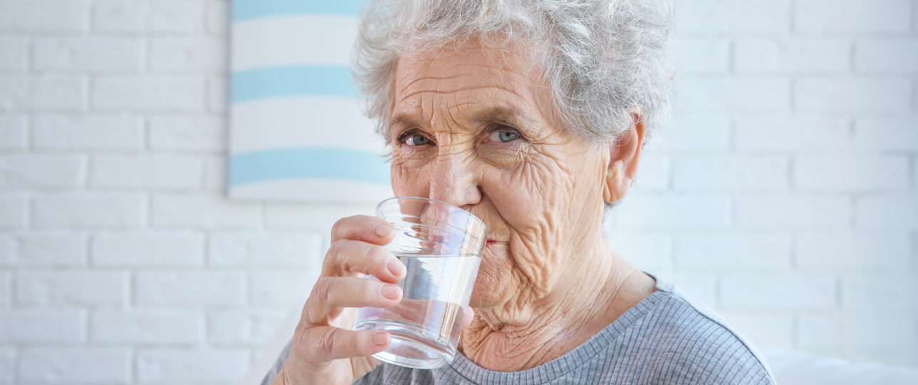 weinig-drinkt-water-drinken