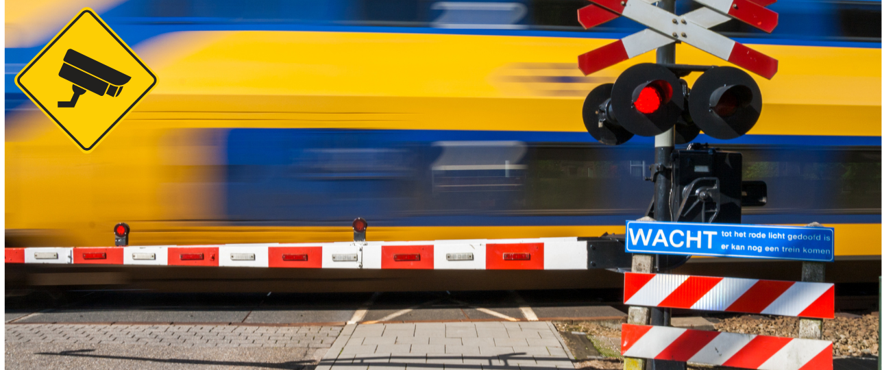 Flitspalen bij spoorwegovergang voor veiligheid of goudhaantje?