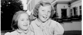 Tekeningen prinses Beatrix tienertijd geveild